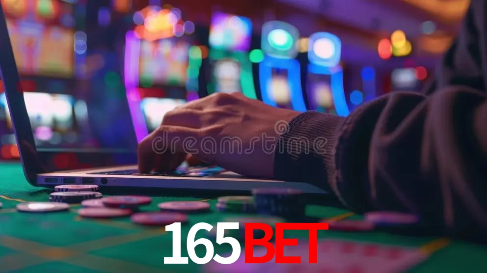 Página oficial no Facebook da 165bet